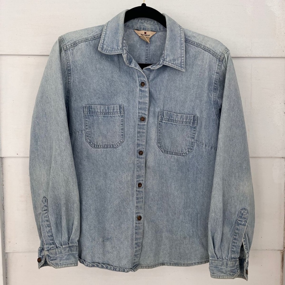 Vintage Woolrich Women's Light Denim Shirt size Medium
